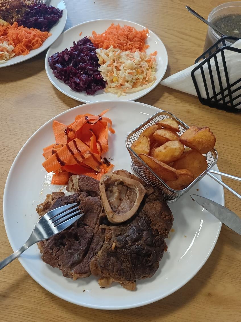 Danie z wołowiną i ziemniakami